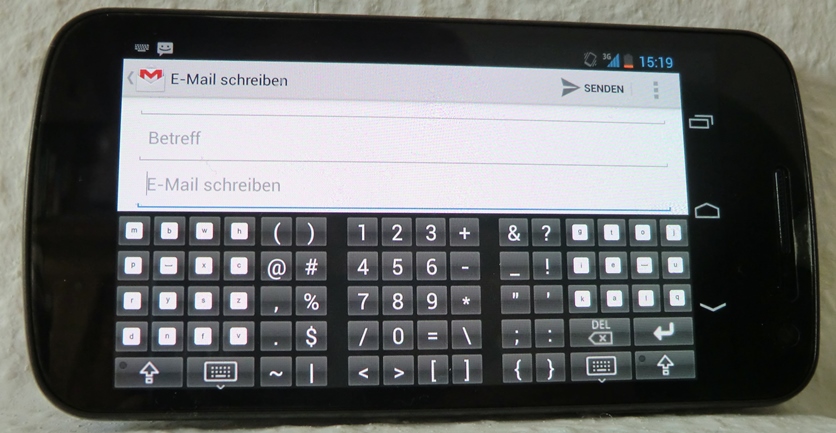 KALQ-Tastatur auf einem viereinhalb Zoll großen Smartphone (Foto: Thorsten Specht)